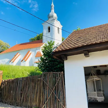Slow Living Cottage, Holiday home Dobolii de Sus