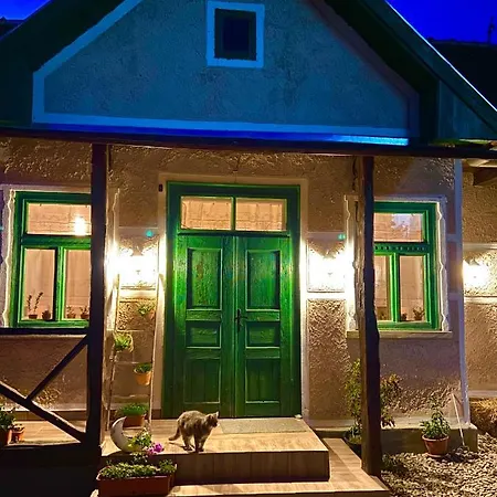 Slow Living Cottage, Holiday home